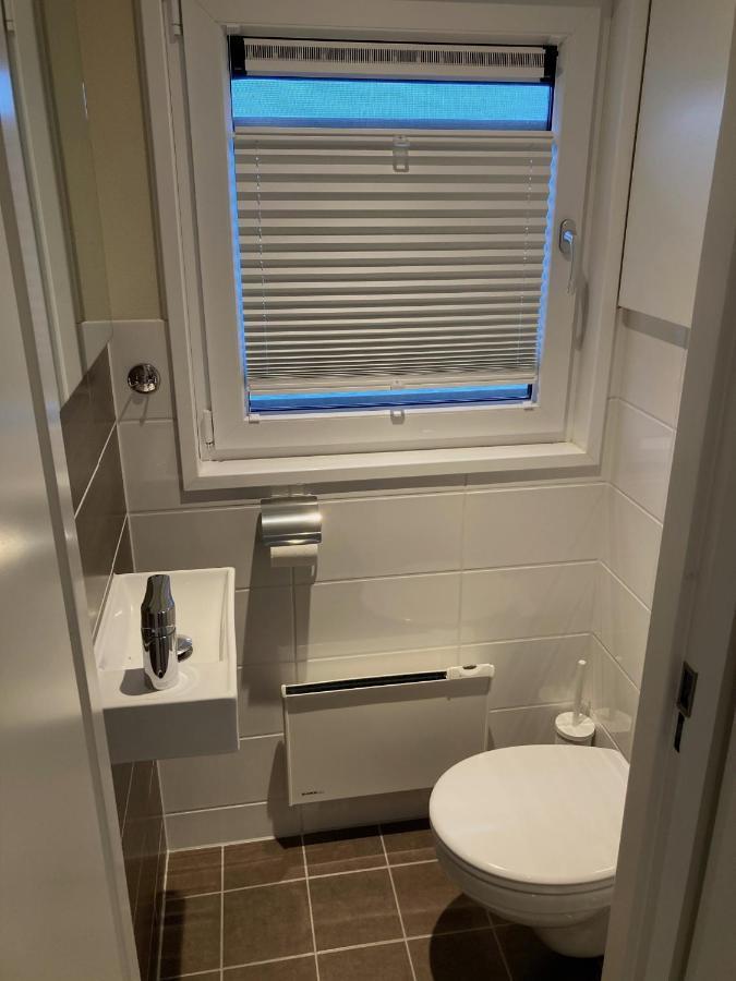 Holiday home Schwimmende Ferienwohnung, Hausboot Urlaub Als Festlieger Am Steg Zehdenick